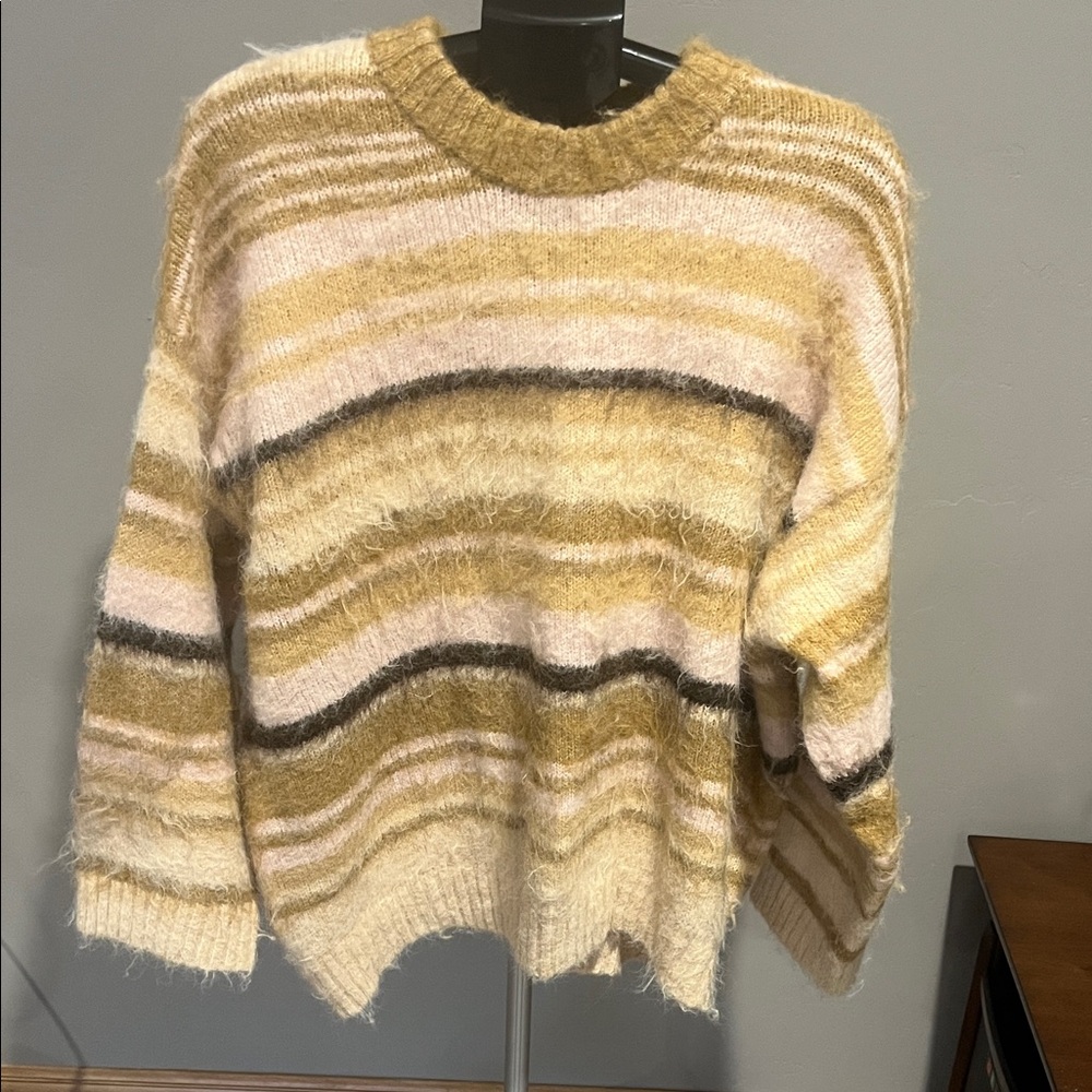 Wild Fable Striped Cream and Brown Sweater (304)